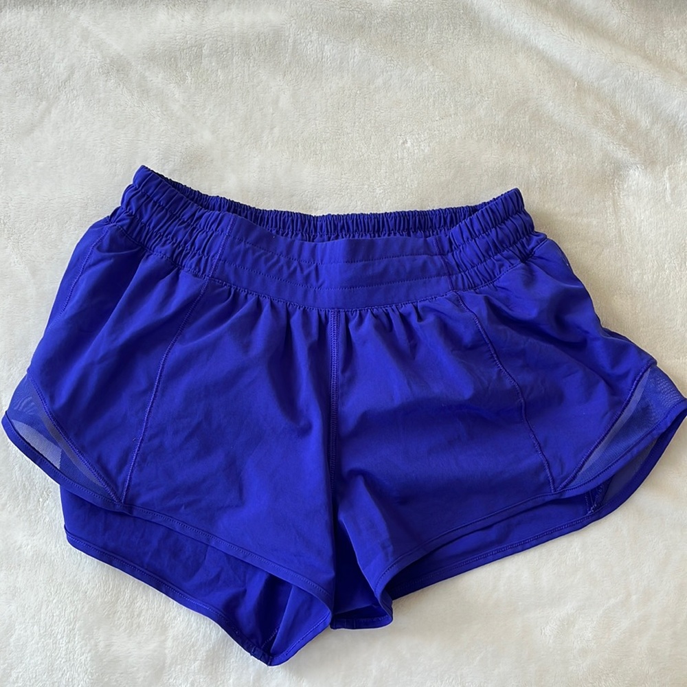 Lululemon hotty hot short 2 inch